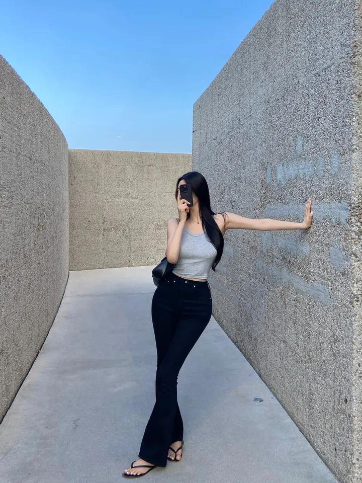 다이어트 필요없는핏🩷포시즌 블랙 부츠컷팬츠 ( 데님 부츠컷바지 하이웨스트부츠컷 봄옷 여름옷 여름청바지 검정바지 블랙 부츠컷 롱팬츠 긴바지 하이웨스트) 상세 이미지 10