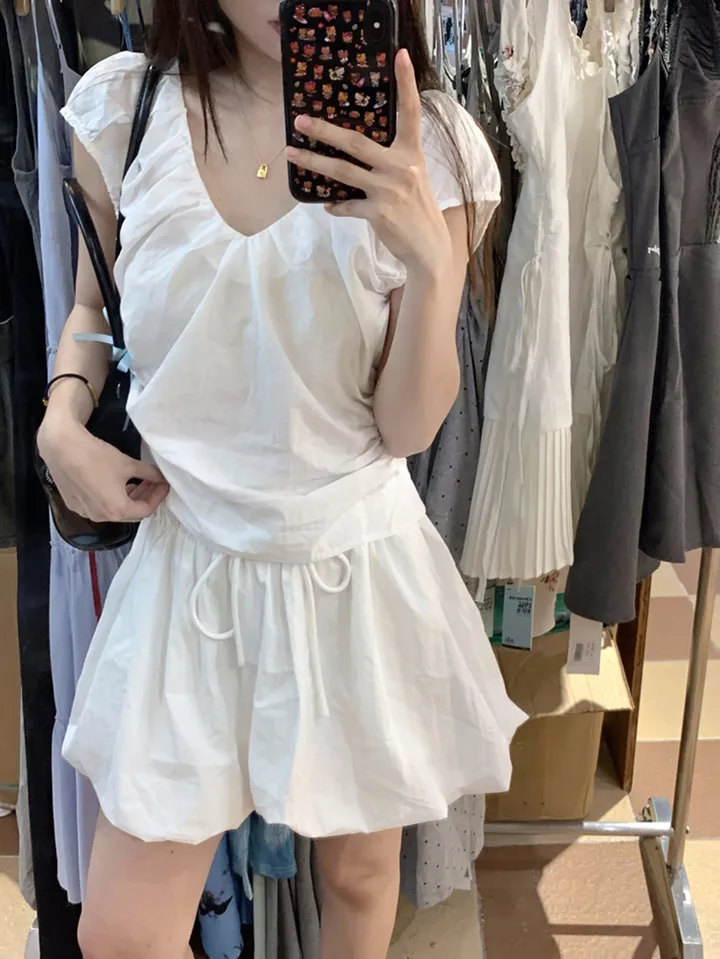[봄신상💗/2pc세트]퓨어블 셔링 브이넥 블라우스 + 펌킨 스커트 투피스 코디set 상세 이미지 5