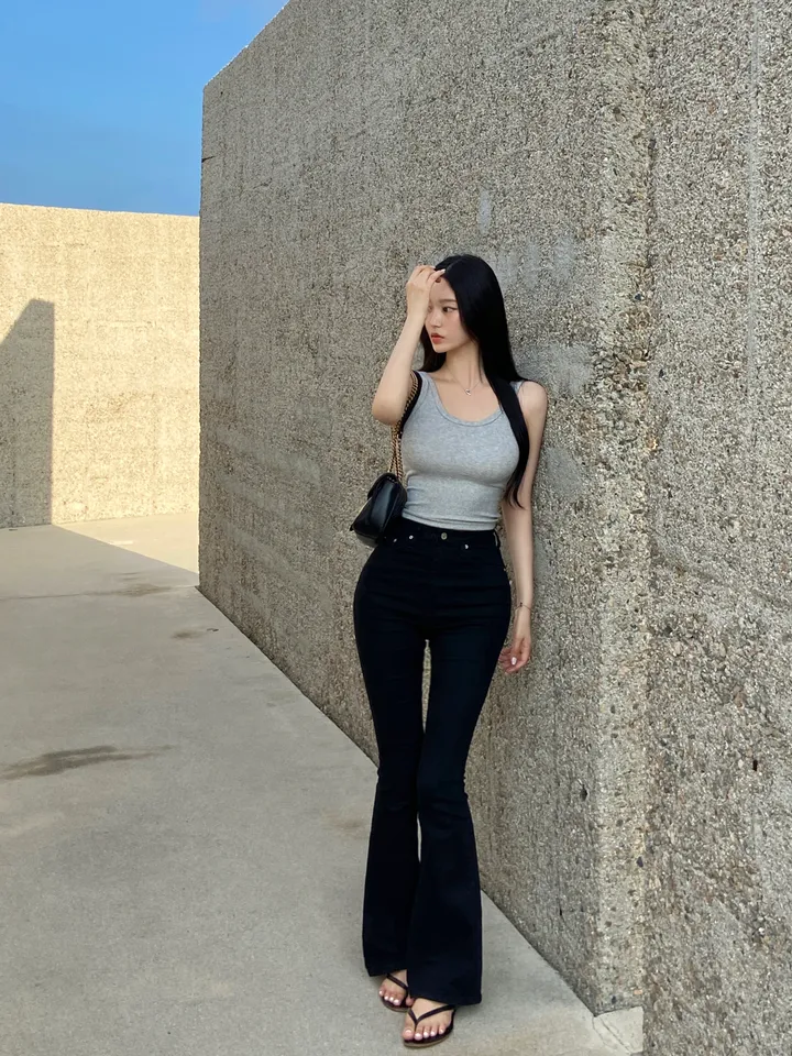 다이어트 필요없는핏🩷포시즌 블랙 부츠컷팬츠 ( 데님 부츠컷바지 하이웨스트부츠컷 봄옷 여름옷 여름청바지 검정바지 블랙 부츠컷 롱팬츠 긴바지 하이웨스트) 상세 이미지 2