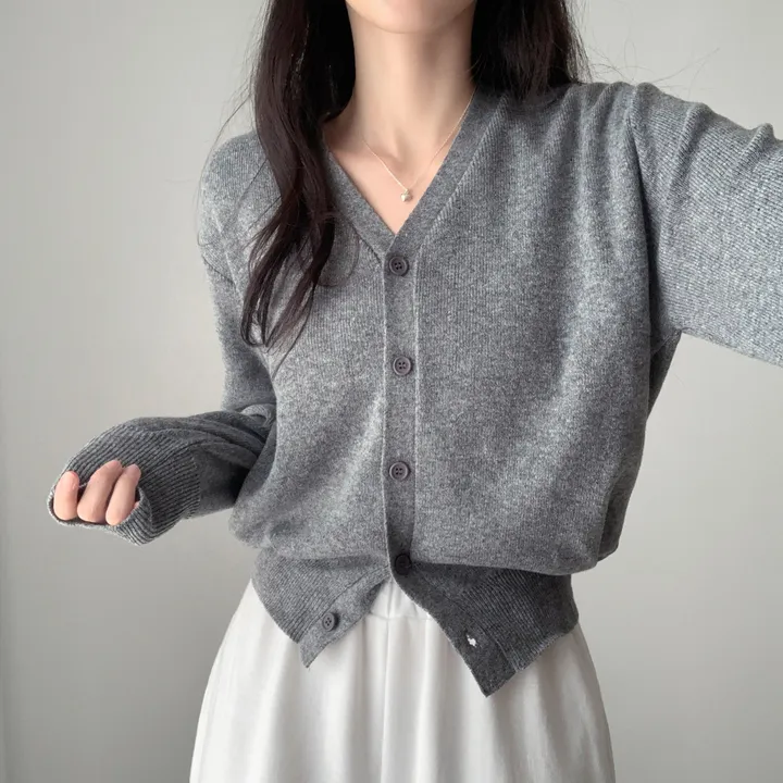 [인생가디건/10color] 머피 데일리 브이넥 무지 버튼 허리잘록 여리 니트 긴팔 가디건 상세 이미지 17