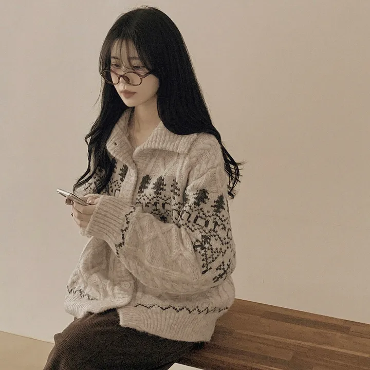 [고퀄!울함유/왕도톰] 포근따뜻~ 아방핏 노르딕 눈꽃 꽈배기 케이블 하이넥 카라 오버핏 가디건 상세 이미지 11