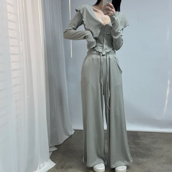[초여리핏❤/별도구매] 티티 크롭 빅 카라 날개 가디건 와이드 나팔 팬츠 트레이닝 세트 4color 슬림 상세 이미지 26