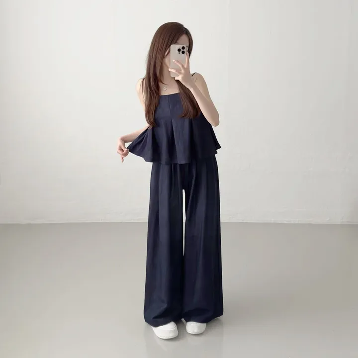 끈조절o [키작녀추천!/나시+팬츠set] 프릴 스퀘어 크롭 나시 블라우스 + 하이웨스트 밴딩 핀턱 주름 와이드팬츠 바캉스 휴가 휴양지 트레이닝 투피스 상하의 세트 (2color) 상세 이미지 18