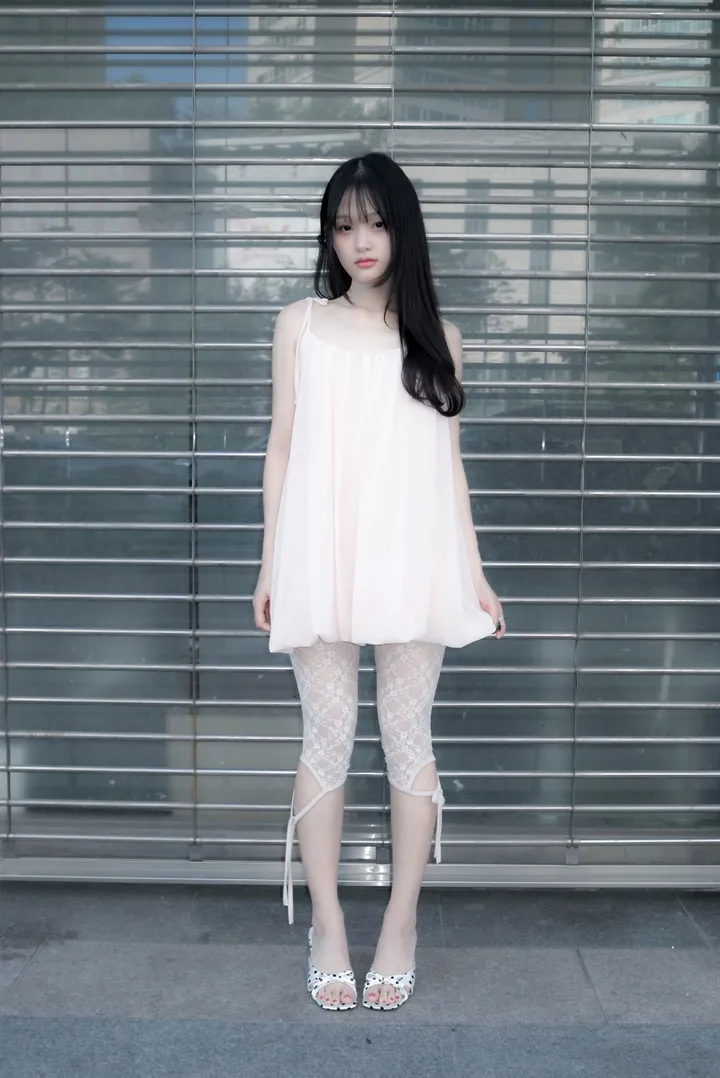 신발 모델 착용 이미지-S1L18