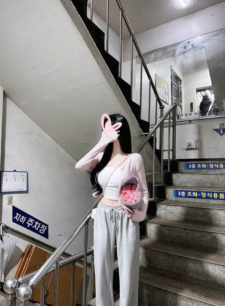 주문폭주*보들*슥걸치는🩷발렌타인 가디건 - 6color / 니트가디건 크롭가디건 브이넥가디건  볼레로 골지 골지가디건 브이넥 니트 간팔 가을 가을옷 가을가디건 핑크 개강룩 상세 이미지 5