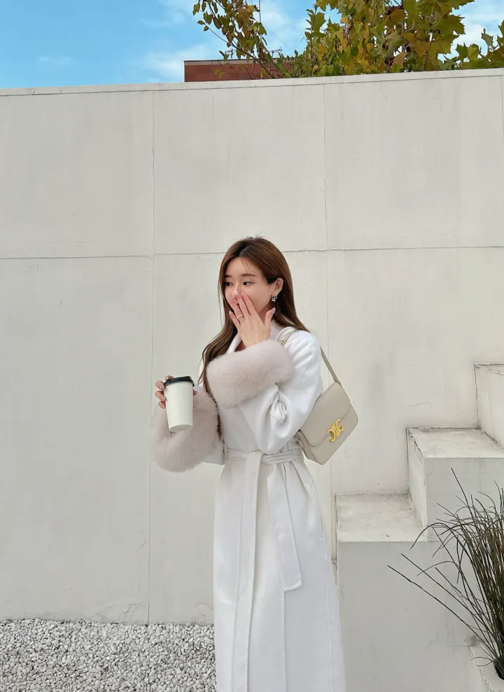 🚀오늘출발 [3color] 프리미엄 리얼 사가 폭스 소매 퍼 트리밍 로브 벨트 핸드메이드 울 롱 코트 상세 이미지 33