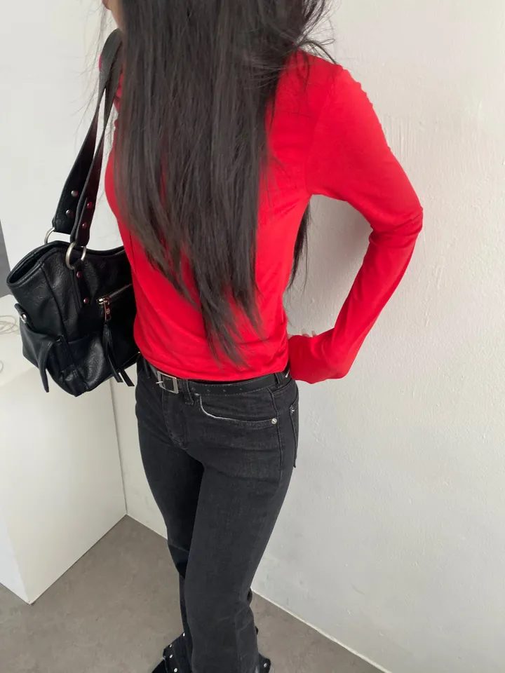 긴팔 티셔츠 모델 착용 이미지-S1L58