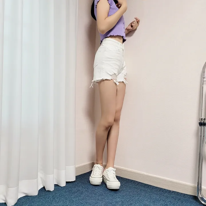 [가격실화?/데미지] 하이웨스트 컷팅 밑단 빈티지 데님 숏팬츠 청 반바지 (2color) 상세 이미지 5