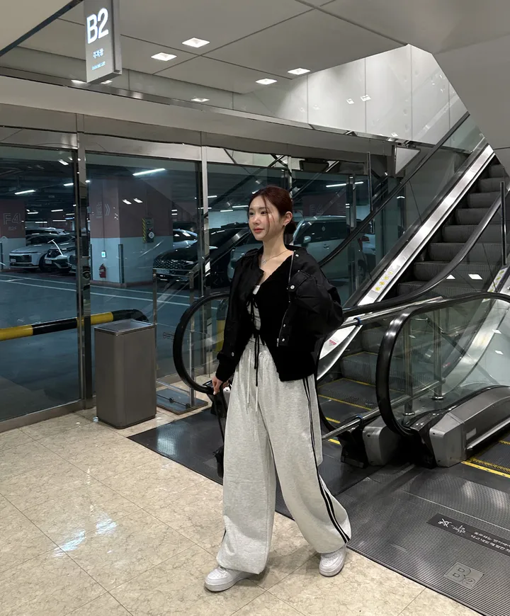 [간절기]  아방 박시 크롭 항공 점퍼 상세 이미지 9