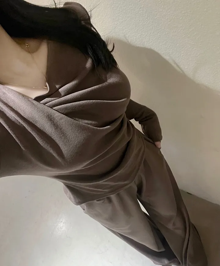몸매보정핏 언발 셔링 와이드 밴딩 투피스 세트 상세 이미지 18