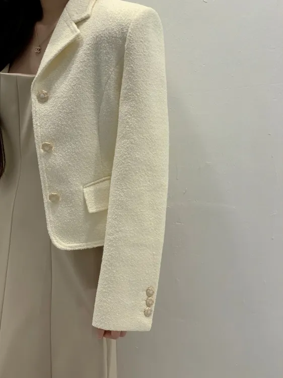 [24f/w버전]✨뉴샤르망 부클울 자켓 백화점동일 S라인 트위드 카라 금장버튼 반 코트 4color 상세 이미지 13
