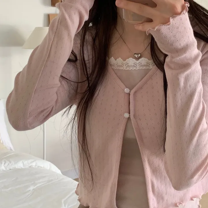 레이블 물결 여리핏 플라워 펀칭 브이넥 롱슬리브 버튼 가디건 3color 상세 이미지 27