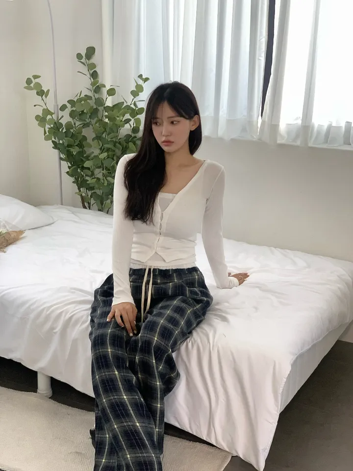 바지 모델 착용 이미지-S1L31