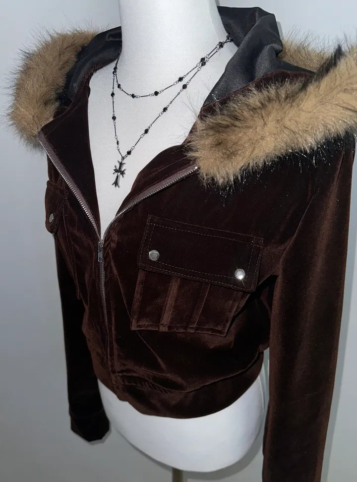 velvet fur hood  jacket- 벨벳 퍼 후드 자켓 2color (힙, 스트릿, 유니크, 크롭, y2k, 빈티지, 퍼, 집업, 후드집업) 상세 이미지 37