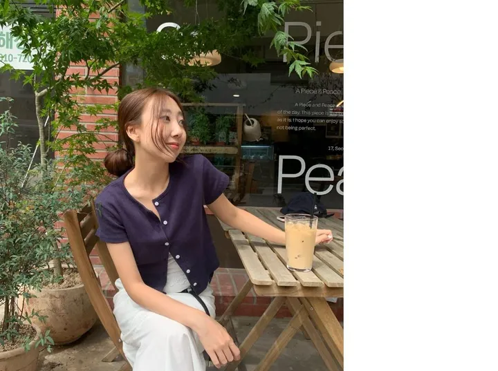 당일발송🌹[플라워 펀칭] 로지 반팔 가디건 - 4컬러 봄 여름 가을 상세 이미지 3