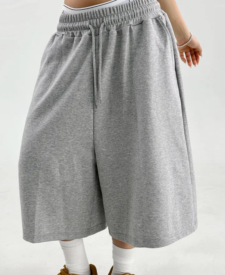 M-XL❤3 COLOR❤베이직 버뮤다팬츠 버뮤다반바지 롱바지 롱팬츠 오버핏팬츠 오버핏반바지 남여공용 남녀공용 유니섹스 쭈리 트레이닝 추리닝 와이드 숏 츠레이닝팬츠 숏팬츠 국산 숏바지 여름바지 추리닝반바지 쭈리반바지 와이드반바지 와이드숏팬츠 상세 이미지 4