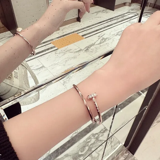 상품 썸네일