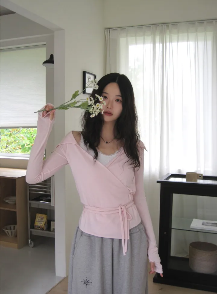 민소매 모델 착용 이미지-S1L17