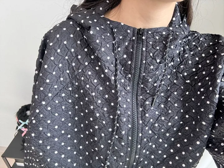 💝인기아우터💝주문폭주[봄아우터] 엔티JP 엠보 도트 후드 집업 /떙땡이/바람막이/봄/여름/아우터/얇은집업 - 2color 상세 이미지 24