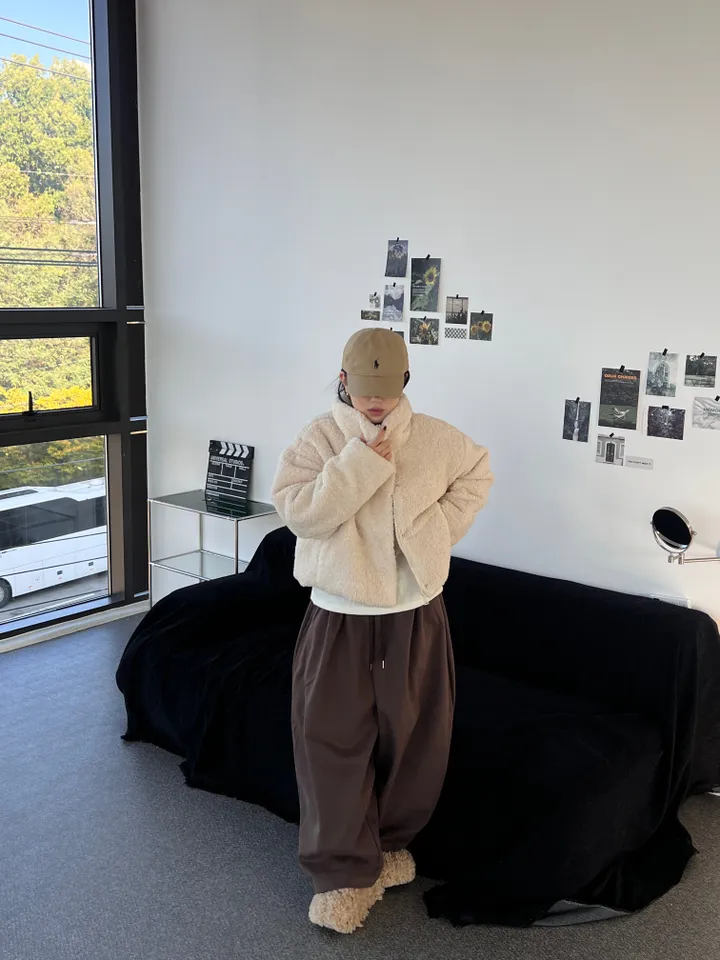 교복템 - 뽀글이 크롭 하이넥 양털패딩 - 점퍼 상세 이미지 24