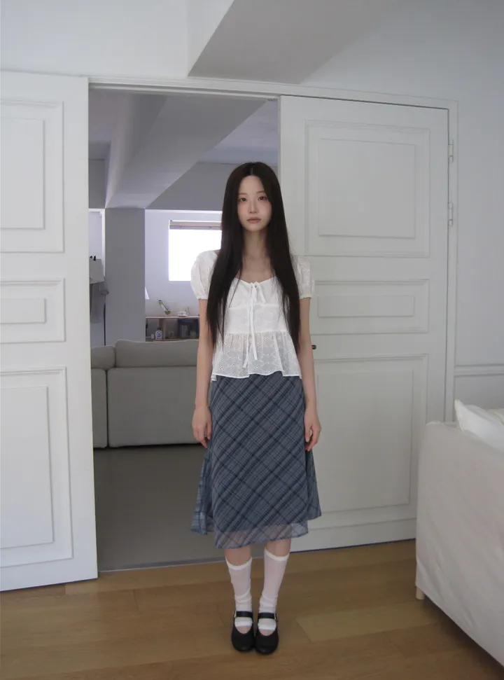 민소매 모델 착용 이미지-S1L22
