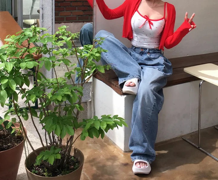 [만능코디!/핏보장🧚] 살안타템 쿨링 찰랑 커버업 여리 클로즈 브이넥 프릴 물결 가디건 (국내제작) 상세 이미지 3