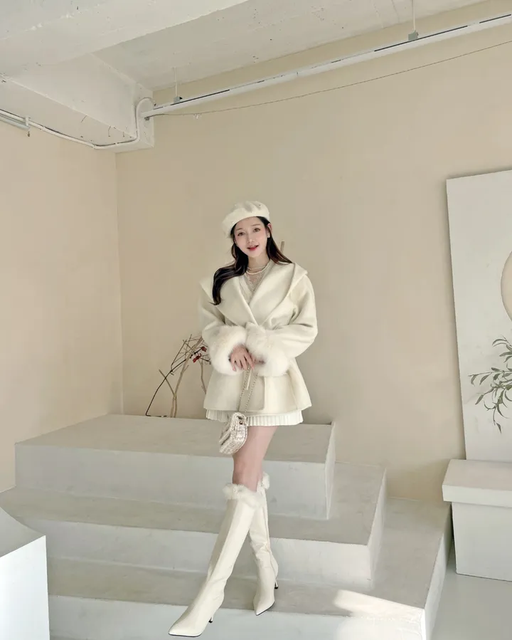 [울100] 리아나 베이직 폭스퍼 트리밍 후드 숄  코트 상세 이미지 23