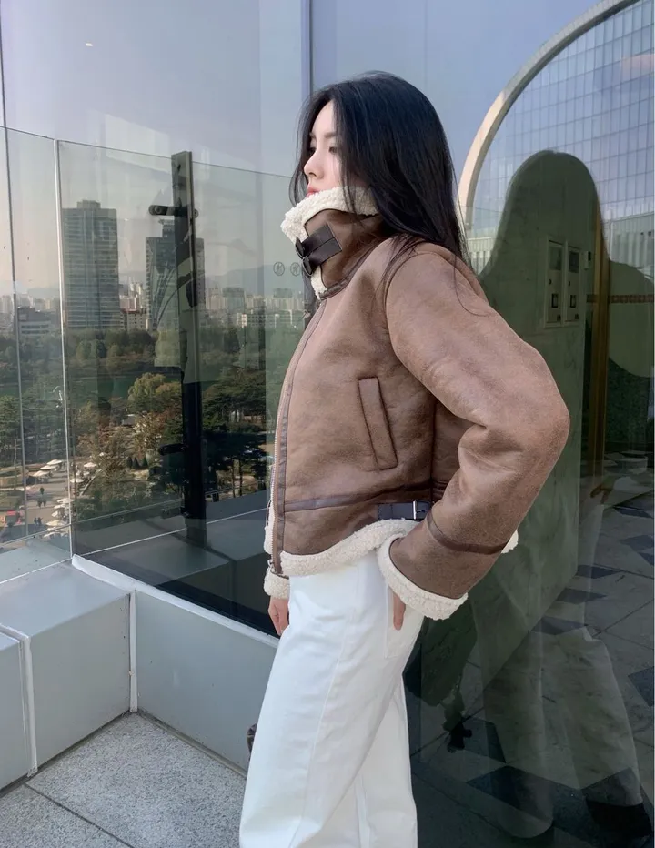 [무스탕맛집❄/유사품No!] 투버클 크롭 레더 양털 무스탕 jk 상세 이미지 26