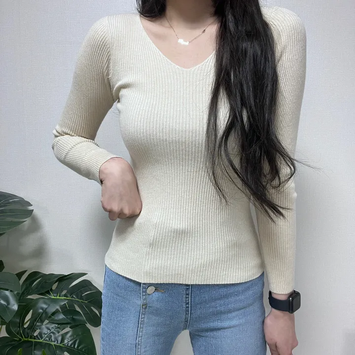 1000장 돌파! 🚀당일발송!🚀✨진짜최저가보장✨ 🎊봄까지 쭉!🎊 주문폭주 🎀리뷰극찬🎀 2개 구매시 묶음할인! 기본 슬림 골지 브이넥 니트 긴팔티 상세 이미지 15