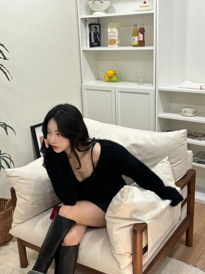[🚀당일출고🚀] 2컬러 클라우드 부클 모헤어 가디건 상세 이미지 8