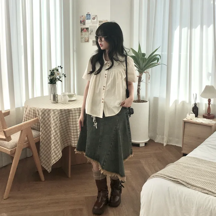 (특가!) [빈티지/우드버튼🌲] 모리걸 라운드카라 셔링 우드 투버튼 반팔 블라우스 상세 이미지 12