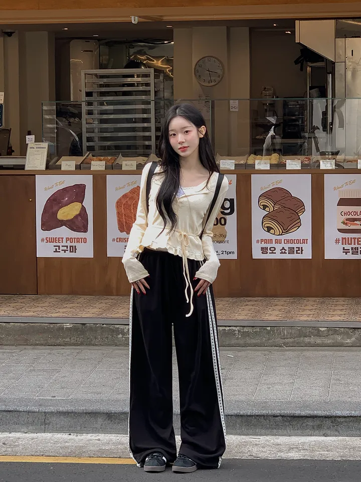 [머플러set/파스텔색감] 아투 라운드넥 펀칭 아일렛 프릴 여리핏 긴팔 가디건 3colors 상세 이미지 9
