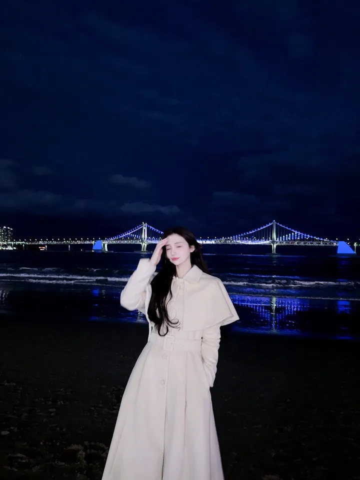 [빠른배송💗/기획특가💗] 벨 블랑쉬 케이프 스노우 아이보리 벨트 플레어 롱 코트 (high quality - 아이,핑크 고퀄리티 겨울 한겨울 방한 연말룩 페이크퍼 에코퍼) 상세 이미지 17