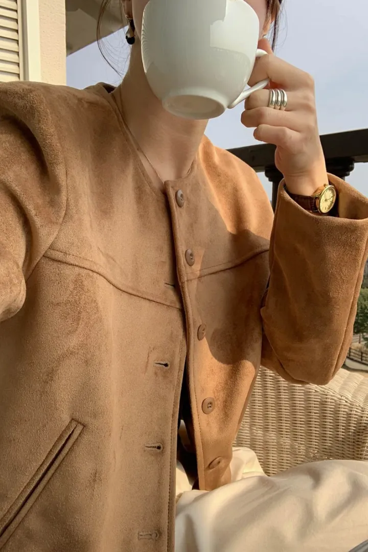[봄신상🧡] 아잉 에이스 스웨이드 자켓 크롭 숏 라운드 포켓 하객룩 개강룩 출근룩 봄자켓 크롭자켓 상세 이미지 17