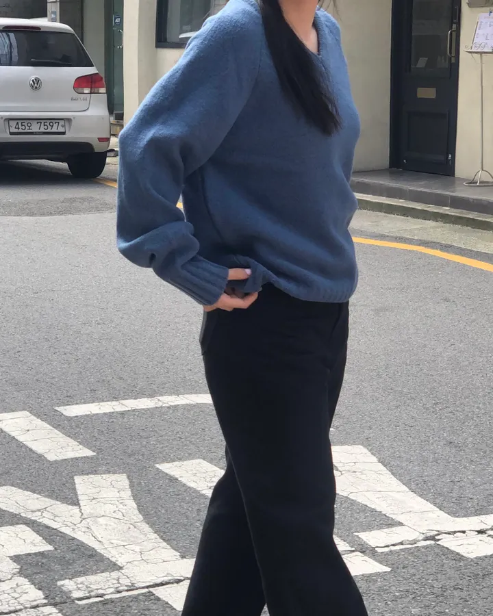 [*주문폭주*/9colors🍂] 아방핏 기본 브이넥 니트 (쫀쫀 폭닥 기본템 가을 무지니트 남여공용 유니섹스 핏보장) 상세 이미지 54