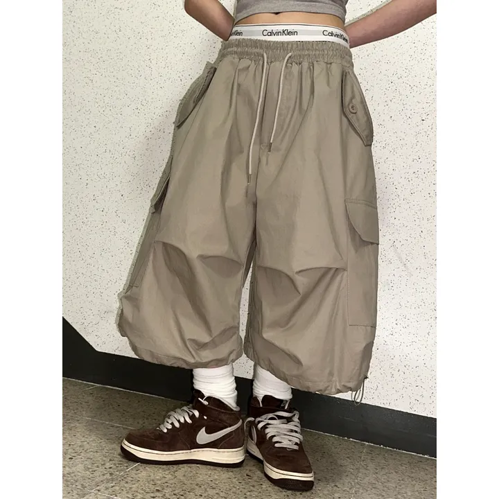 ★BEIGE 4/25 출고예정★[UNISEX]더블 포켓 커버 포인트 유니크 핀턱 카고 코튼 루즈 스트링 버뮤다 하프 팬츠(4color) 상세 이미지 44