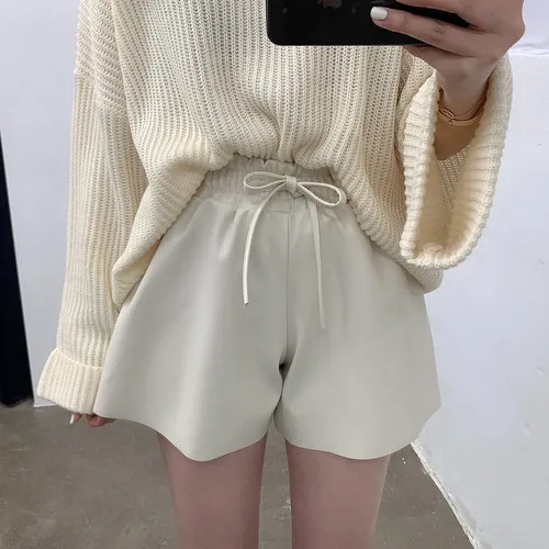 허리밴딩 레더 가죽 반바지 (2color) 상세 이미지 1