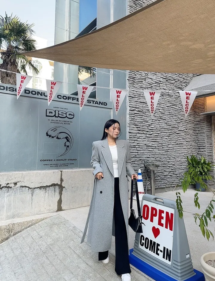 (퀄팅패딩내피안감/탈부착가능) 고급스러운 텍스처 더블 버튼 테인 핸드메이드 울 롱 코트 상세 이미지 23
