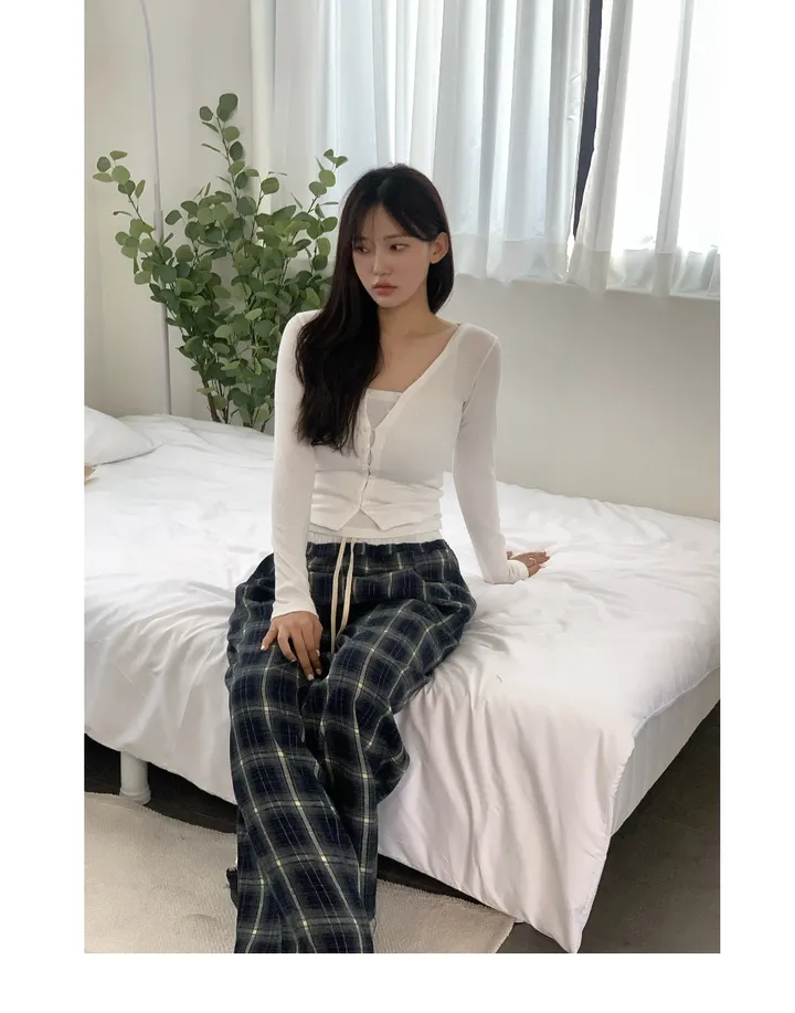 민소매 모델 착용 이미지-S1L27