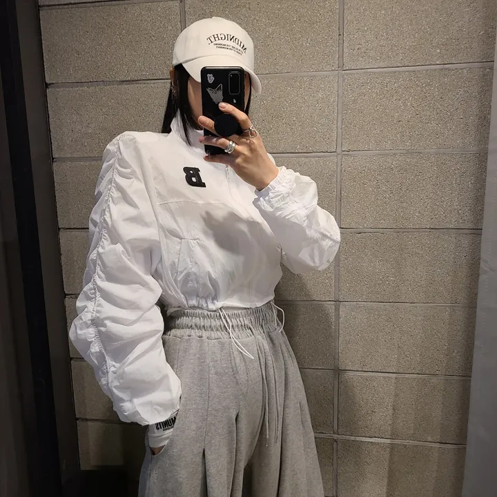 셔링 어깨패드 크롭 바람막이 상세 이미지 4
