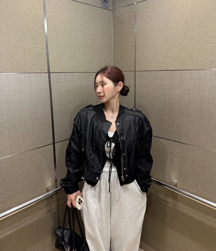 [간절기]  아방 박시 크롭 항공 점퍼 상세 이미지 11