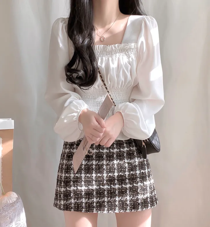 [체형보정/살랑쉬폰] 샤인 스퀘어넥 프릴 셔링 스모크 밴딩 퍼프 블라우스 상세 이미지 17