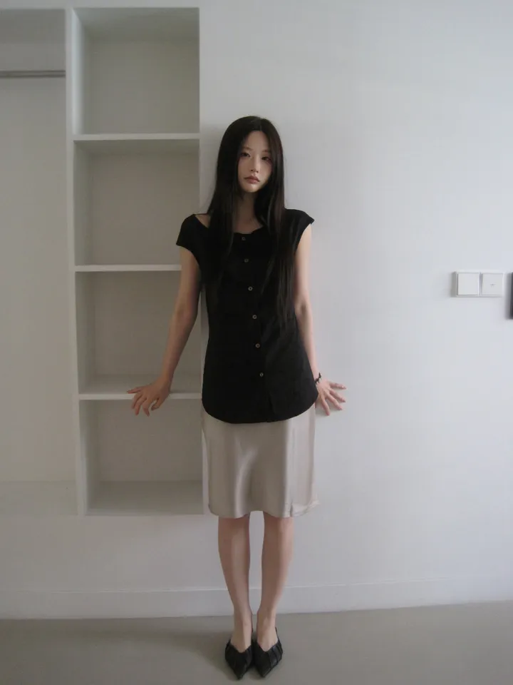 미니 스커트 모델 착용 이미지-S1L37