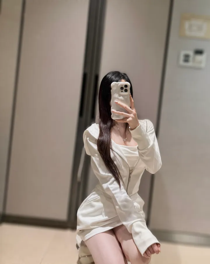 바배*하이퀄리티 크롭 후드 집업 + A라인 핀턱 밴딩 미니스커트 트레이닝 세트 투피스 (3color) 상세 이미지 29