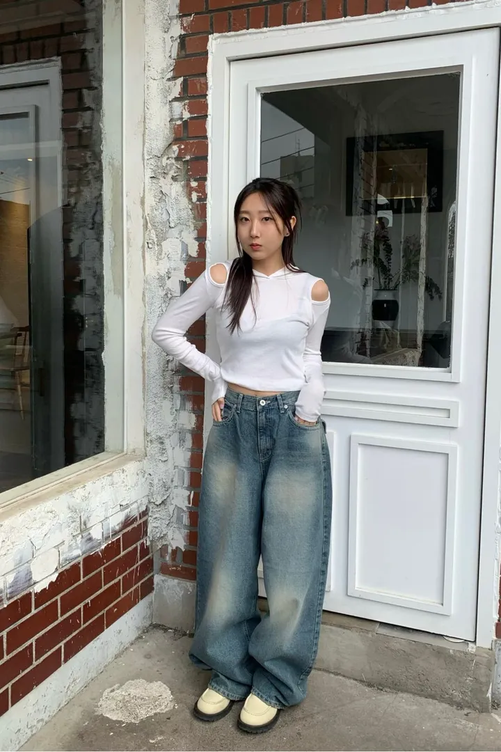 카리나 착용🔥코이 백 포켓 하이라이트 워싱 벌룬 보이핏 와이드 데님 롱 팬츠  ootj 상세 이미지 8