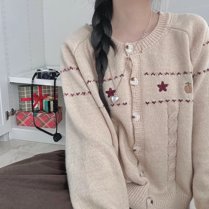 주문폭주🔥 [러블리~🧸/도토리🌰] 빈티지 자수 꽈배기 케이블 가디건 봄 가을 겨울 니트 상세 이미지 20
