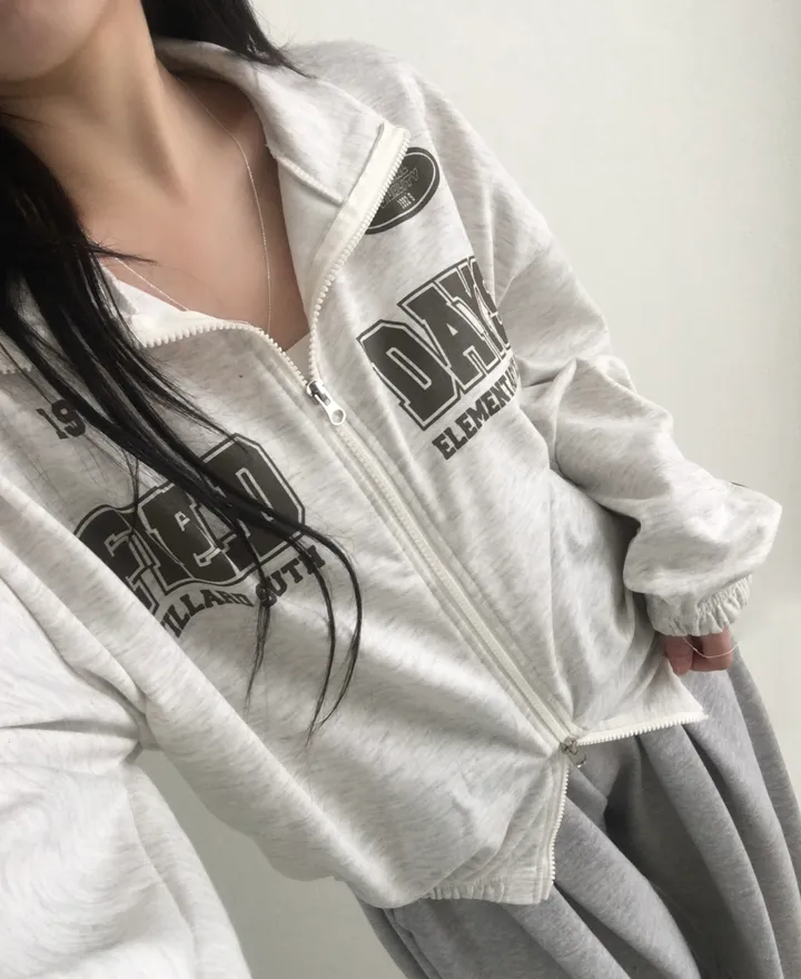 문의폭주!![핏보장🖤/왕오버핏!] 플로어 빈티지 프린팅 레터링 두줄 라인 배색 카라 투웨이 트랙 집업 남녀공용 커플아우터 빅사이즈 상세 이미지 23
