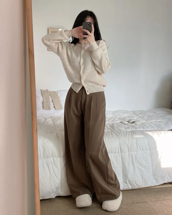 [데일리/인생핏] 라운드 무지 기본 긴팔 니트 가디건 상세 이미지 51