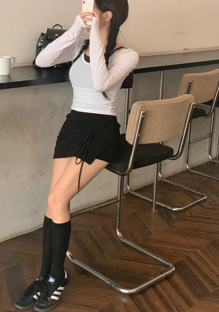 미니 스커트 모델 착용 이미지-S1L5