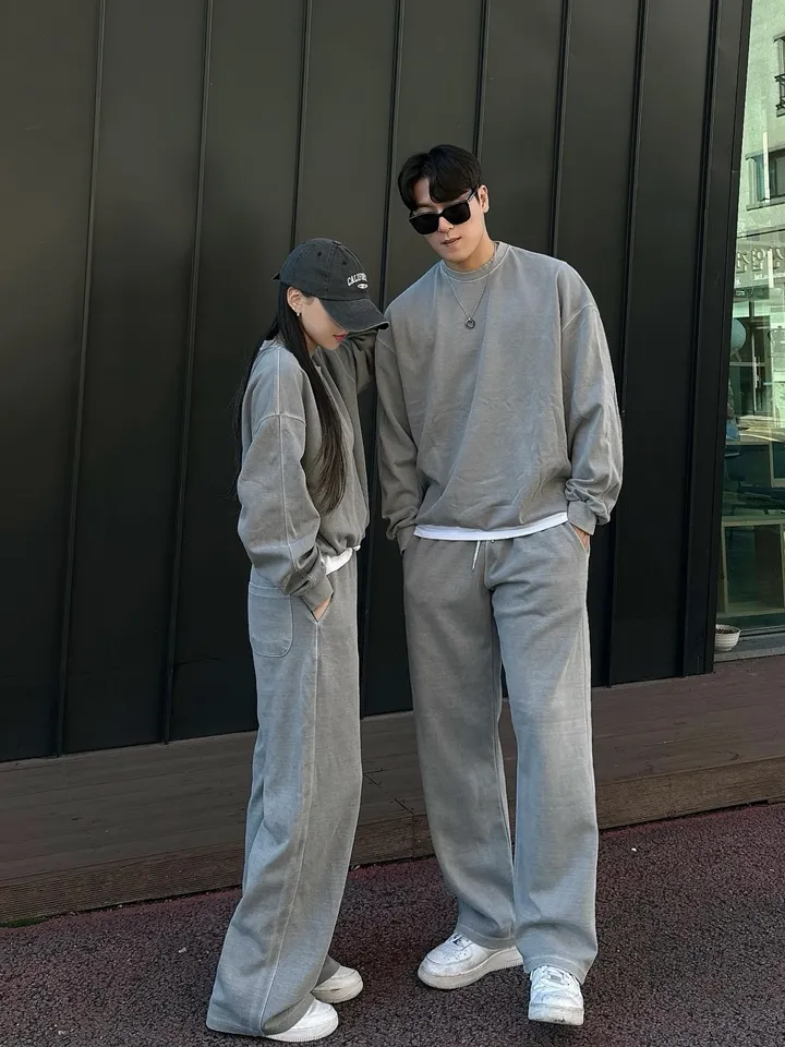 크롭~4XL/ 피그먼트 맨투맨 커플 트레이닝 세트 크롭 오버핏 남녀공용 팬츠 긴바지 겨울 봄 가을 커플룩 커플 시밀러룩 꾸안꾸 투피스 셋업 스트릿 남자 코디 데이트 빅사이즈 코마 상세 이미지 22